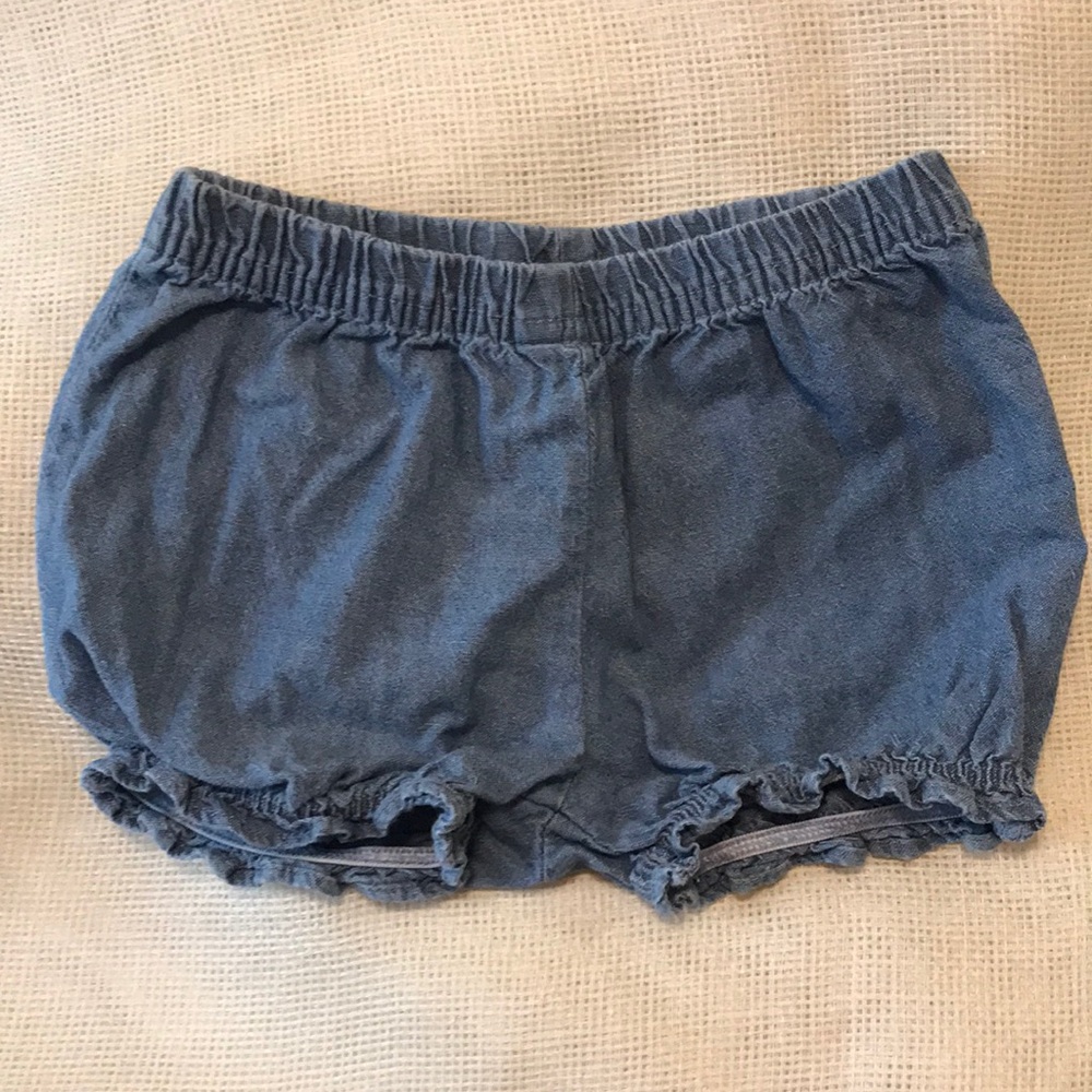 Chambray shorts. Carter’s. 9m.